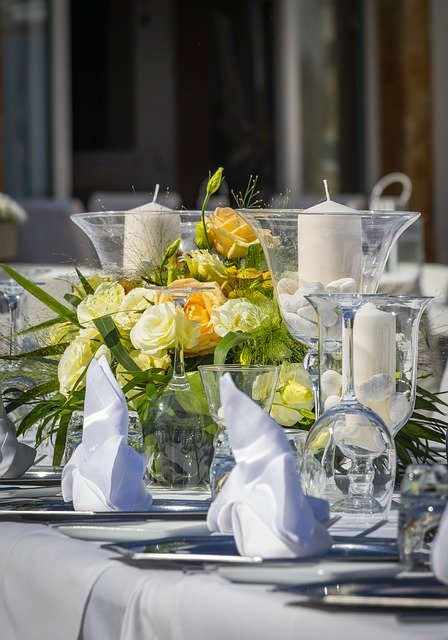 Unduh gratis Wedding Table Cover Cutlery - foto atau gambar gratis untuk diedit dengan editor gambar online GIMP
