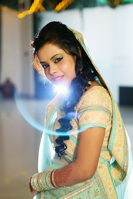 Gratis download Weeding Indian Girl - gratis foto of afbeelding om te bewerken met GIMP online afbeeldingseditor