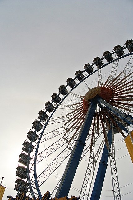Free download Wheel Ferris Oktoberfest -  free photo or picture to be edited with GIMP online image editor