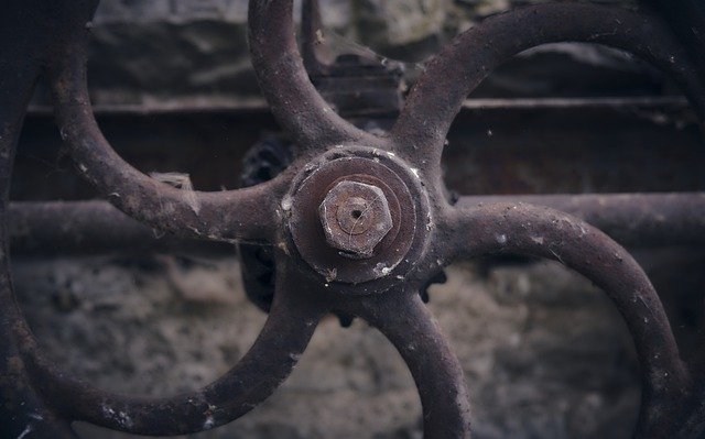 Muat turun percuma Wheel Metal Lock - foto atau gambar percuma untuk diedit dengan editor imej dalam talian GIMP