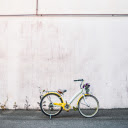 White and yellow bicycle  screen for extension Chrome web store in OffiDocs Chromium