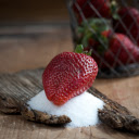 White sugar and strawberries  screen for extension Chrome web store in OffiDocs Chromium