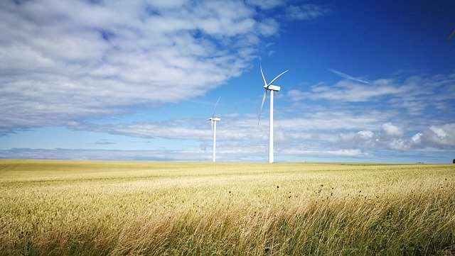 Muat turun percuma Windmill Field Sky - foto atau gambar percuma untuk diedit dengan editor imej dalam talian GIMP