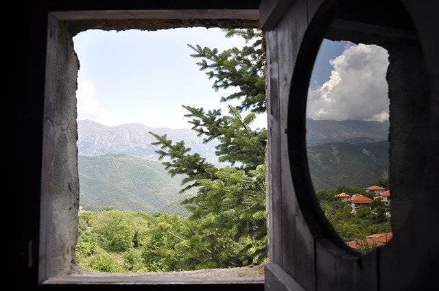 Muat turun percuma Window Landscape Mountains - foto atau gambar percuma untuk diedit dengan editor imej dalam talian GIMP