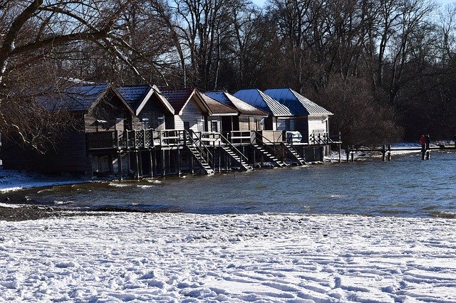 Téléchargement gratuit Winter Boat House Snow - photo ou image gratuite à éditer avec l'éditeur d'images en ligne GIMP