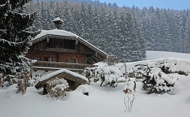 ດາວ​ໂຫຼດ​ຟຣີ Winter House Trees - ຮູບ​ພາບ​ຟຣີ​ຫຼື​ຮູບ​ພາບ​ທີ່​ຈະ​ໄດ້​ຮັບ​ການ​ແກ້​ໄຂ​ກັບ GIMP ອອນ​ໄລ​ນ​໌​ບັນ​ນາ​ທິ​ການ​ຮູບ​ພາບ​