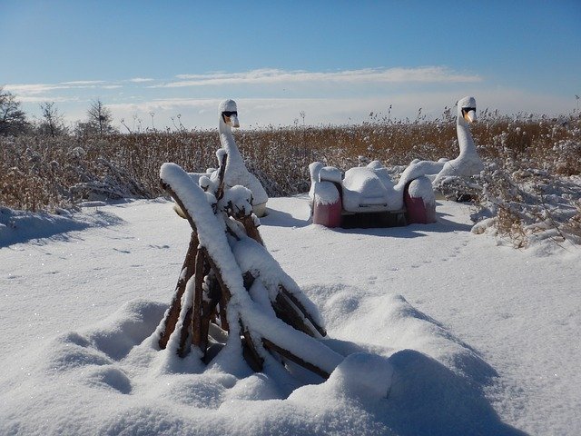 הורדה חינם Wintry Loddin Snow - תמונה או תמונה בחינם לעריכה עם עורך התמונות המקוון GIMP