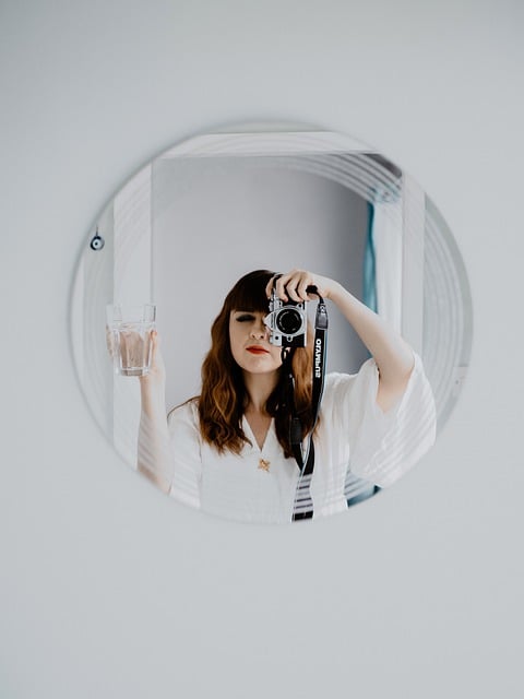 Free download woman camera photography mirror free picture to be edited with GIMP free online image editor