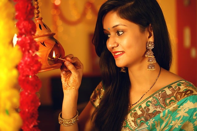 دانلود رایگان عکس رایگان جشنواره هندی زن دیوالی برای ویرایش با ویرایشگر تصویر آنلاین رایگان GIMP