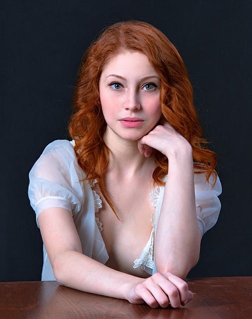 Free download woman face model beauty studio free picture to be edited with GIMP free online image editor