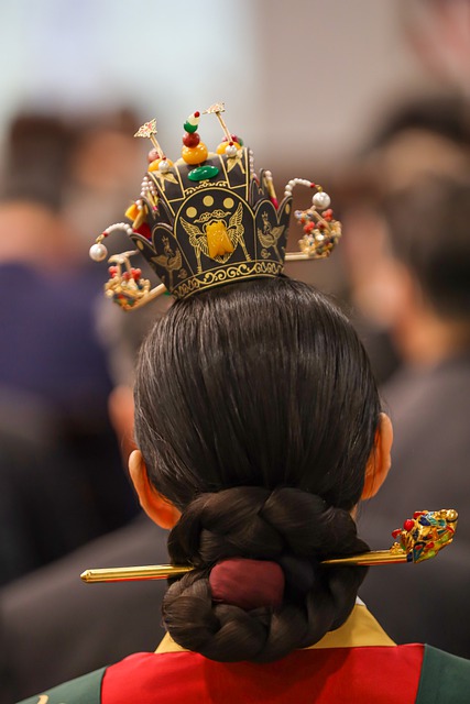 Free download woman hairstyle traditional culture free picture to be edited with GIMP free online image editor