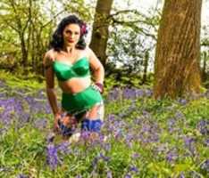 ດາວໂຫຼດຟຣີ Woman in Green Lingerie ຮູບພາບ ຫຼືຮູບພາບເພື່ອແກ້ໄຂດ້ວຍຕົວແກ້ໄຂຮູບພາບອອນໄລນ໌ GIMP