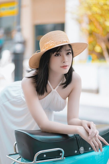 Free download woman model dress hat style free picture to be edited with GIMP free online image editor