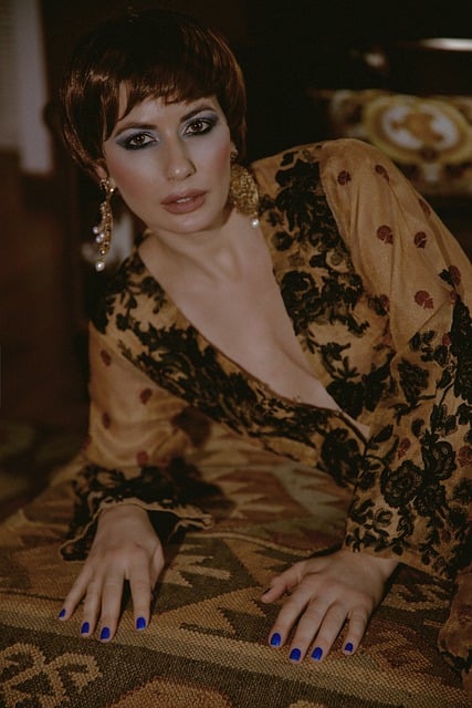 Free download woman model dress make up jewelry free picture to be edited with GIMP free online image editor