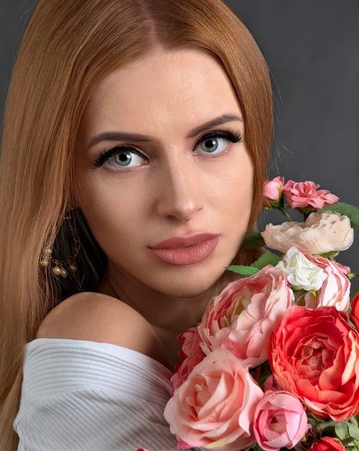 Free download woman model flowers bouquet beauty free picture to be edited with GIMP free online image editor