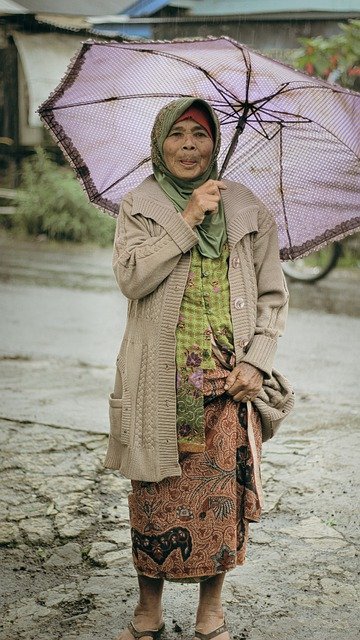 Free download woman person senior old free picture to be edited with GIMP free online image editor