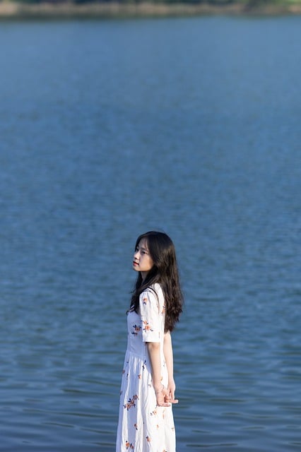 जीआईएमपी मुफ्त ऑनलाइन छवि संपादक के साथ संपादित करने के लिए महिला चित्र झील वियतनाम प्रकृति मुक्त तस्वीर मुफ्त डाउनलोड करें