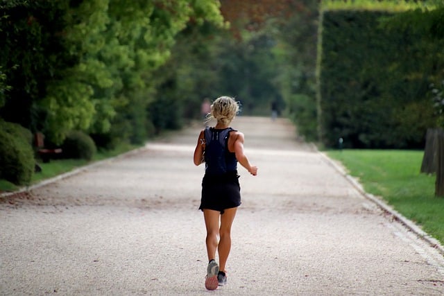 Free download woman running athletic calves free picture to be edited with GIMP free online image editor