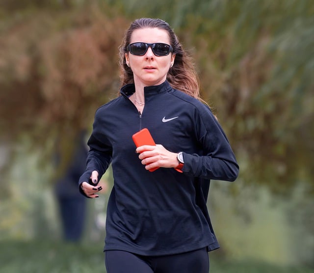 Free download woman running outdoors active wear free picture to be edited with GIMP free online image editor