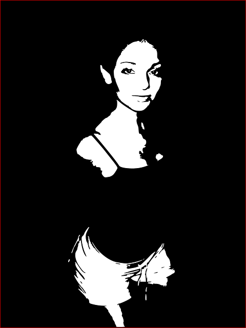 Descarga gratuita Mujer Silueta Blanco Y Negro - Gráficos vectoriales gratis en Pixabay ilustración gratuita para editar con GIMP editor de imágenes en línea gratuito