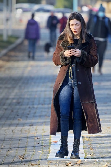 Free download woman young girlie jeans free picture to be edited with GIMP free online image editor