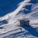Wooden house on snowy mountain  screen for extension Chrome web store in OffiDocs Chromium