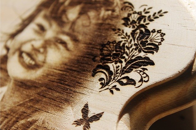 Muat turun percuma Wooden Laser Engrave Border Flower - foto atau gambar percuma untuk diedit dengan editor imej dalam talian GIMP