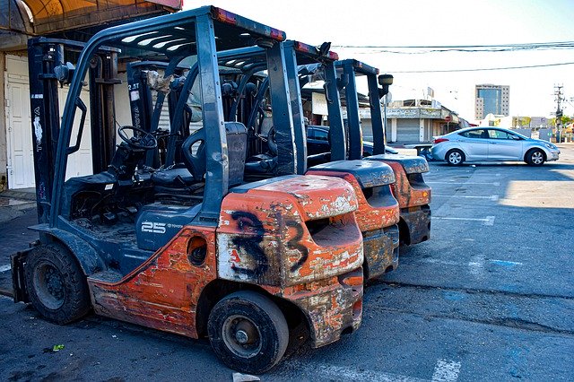 Working Car Trio Industrial'ı ücretsiz indirin - GIMP çevrimiçi görüntü düzenleyici ile düzenlenecek ücretsiz fotoğraf veya resim