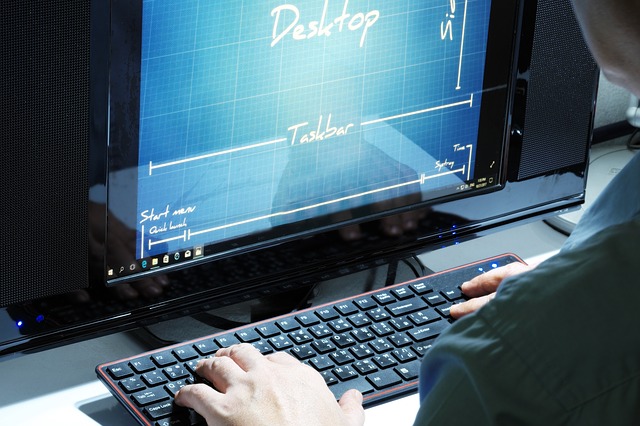 Free download working computer programer desk pc free picture to be edited with GIMP free online image editor