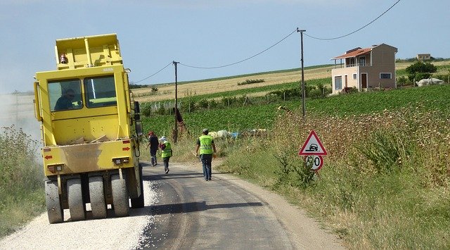 GIMP çevrimiçi resim düzenleyici ile düzenlenecek ücretsiz Çalışma Yolu İnşaatı ücretsiz fotoğraf şablonunu indirin