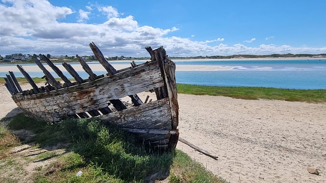 Free download wreck boat ruins death sea beach free picture to be edited with GIMP free online image editor