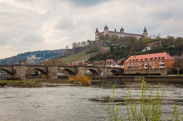 Download gratuito di Würzburg Main Swiss Franchi: foto o immagini gratuite da modificare con l'editor di immagini online GIMP