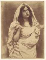 تنزيل مجاني [Young Girl Wrapped in Cloth، Sicily، Italy] صورة مجانية أو صورة لتحريرها باستخدام محرر الصور عبر الإنترنت GIMP