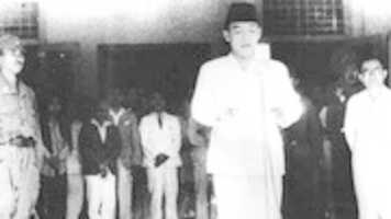 ดาวน์โหลดฟรี 000754400 1440065555 20150820 6 Cerita Tersembunyi Seputar Soekarno Jakarta 02 รูปภาพฟรีหรือรูปภาพที่จะแก้ไขด้วยโปรแกรมแก้ไขรูปภาพออนไลน์ GIMP