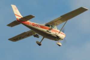 Free download 18.11.2017 / OE-DON / hail air Hagelabwehr / Cessna 182R Skylane / Takeoff from Graz airport free photo or picture to be edited with GIMP online image editor