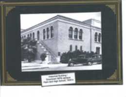 Ücretsiz indir 1930'ların Fotoğrafları (Tarihi Bina) ücretsiz fotoğraf veya resim GIMP çevrimiçi görüntü düzenleyici ile düzenlenebilir