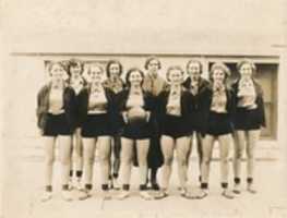 Free download 1935. Basketball. Girls. Junior. Team. Photo ( 1) free photo or picture to be edited with GIMP online image editor
