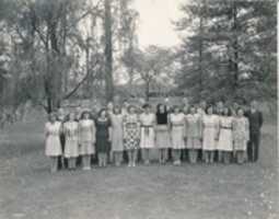 무료 다운로드 1946 Senior Class 무료 사진 또는 GIMP 온라인 이미지 편집기로 편집할 사진