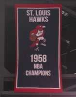 Скачать бесплатно Баннер чемпионата NBA Finals 1958, St. Louis Hawks бесплатное фото или изображение для редактирования с помощью онлайн-редактора изображений GIMP