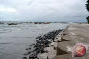 Free download 20111222pantai abrasi free photo or picture to be edited with GIMP online image editor