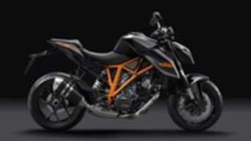 Free download 2017 Ktm 1290 Super Duke R 4k 1280x 720 free photo or picture to be edited with GIMP online image editor