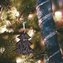 A Christmas Decoraration Hanging on a Christmas Tree  screen for extension Chrome web store in OffiDocs Chromium