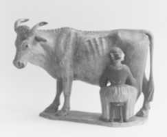 मुफ्त डाउनलोड GIMP ऑनलाइन छवि संपादक के साथ संपादित की जाने वाली एक लड़की द्वारा एक गाय को दूध पिलाया जा रहा है मुफ्त फोटो या तस्वीर