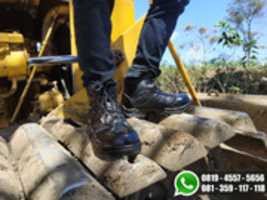 Free download Agen Sepatu Safety Bekasi WA: 0819-4557-5656 free photo or picture to be edited with GIMP online image editor
