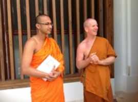 הורדה חינם יום נהדר עם חברי Ajhan Sunandho ב-Wat Ratanawan (08-07-2013) תמונה או תמונה בחינם לעריכה עם עורך התמונות המקוון GIMP