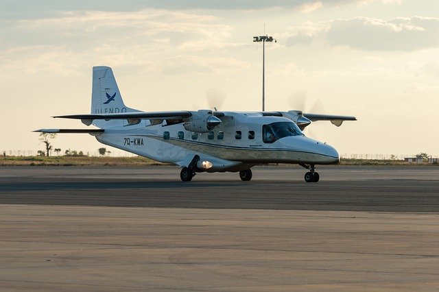 Free download aircraft malawi turboprop airliner free picture to be edited with GIMP free online image editor