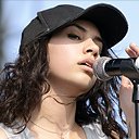 Skrin Alessia Cara untuk sambungan kedai web Chrome dalam OffiDocs Chromium