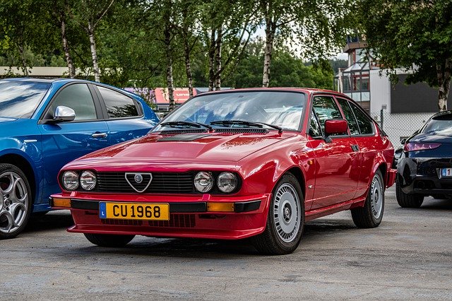 Darmowe pobieranie alfa romeo gtv6 classic auto darmowe zdjęcie do edycji za pomocą bezpłatnego internetowego edytora obrazów GIMP