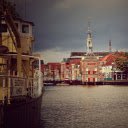 A prosperous coastal city  screen for extension Chrome web store in OffiDocs Chromium