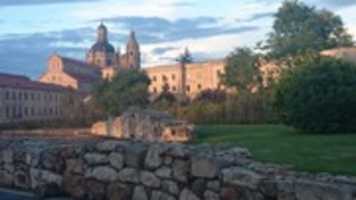 ดาวน์โหลดฟรี Atardecer de junio ใน Salamanca รูปภาพหรือรูปภาพฟรีปี 2015 ที่จะแก้ไขด้วยโปรแกรมแก้ไขรูปภาพออนไลน์ GIMP